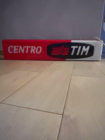 Centre TIM (Telecom Italia Mobile) - Enseigne publicitaire -