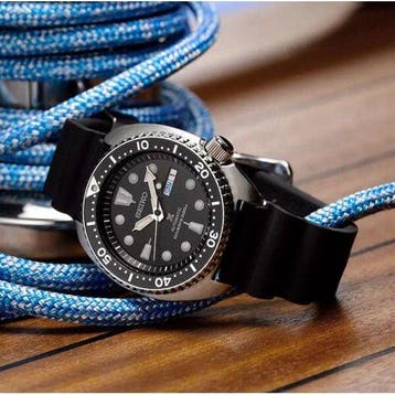 Seiko - Prospex 200 Mt Turtle Black Dial Automatic -, Bijoux, Sacs & Beauté