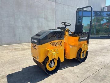 Veiling: Tandemwals Plus Power T800HD-7 Diesel 2025, Articles professionnels, Machines & Construction | Autre, Ophalen