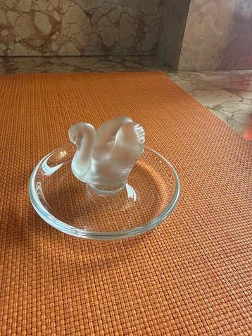 Lalique - Beeldje - Cigno su piattino - Kristal, Antiquités & Art