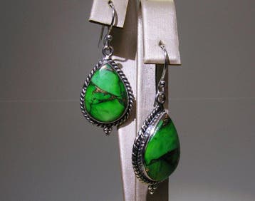Turquoise Oorbellen - Hoogte: 40 mm - Breedte: 16 mm- 7.03 g