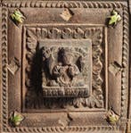 Oude Newar-altaar - Goud, turkoois en glas - Nepal - 17.