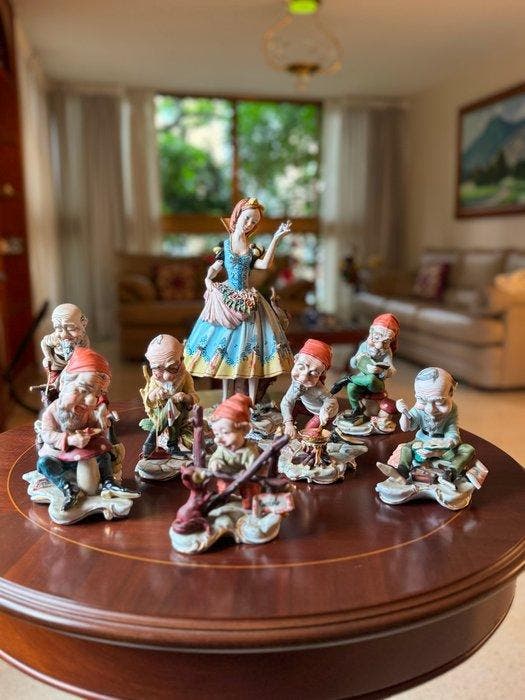 Capodimonte - Figuur - Original Capodimonte Snow white and 7, Antiquités & Art, Antiquités | Verre & Cristal