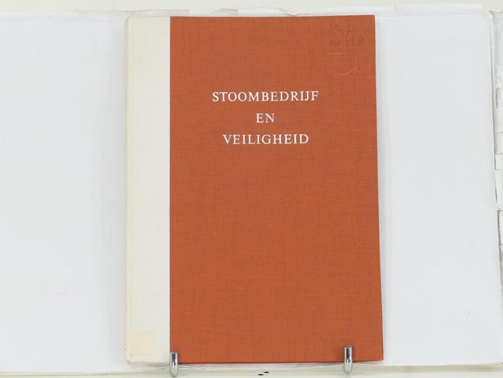 Stoombedrijf en Veiligheid – Technisch vakboek stoominsta., Boeken, Vervoer en Transport, Nieuw, Ophalen of Verzenden