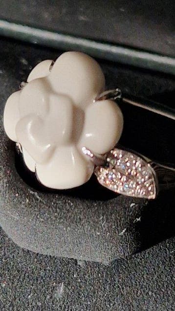 Chanel - Bague de cocktail - 18 carats Or blanc Calcédoine -