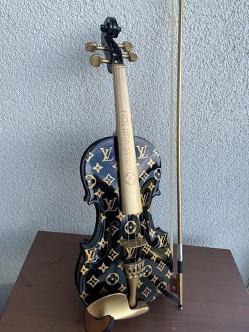 J.Reinhardt - Custom Louis Vuitton Violin - Noir & Gold