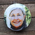 Grafmonument portretfoto op emaille bord in ronde vorm, Verzenden, Nieuw
