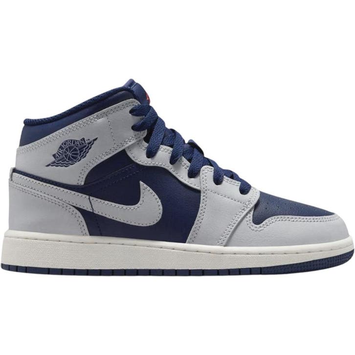Jordan 1 Mid Blue Void (GS) (Sportschoenen), Kleding | Heren, Schoenen, Blauw, Nieuw, Verzenden