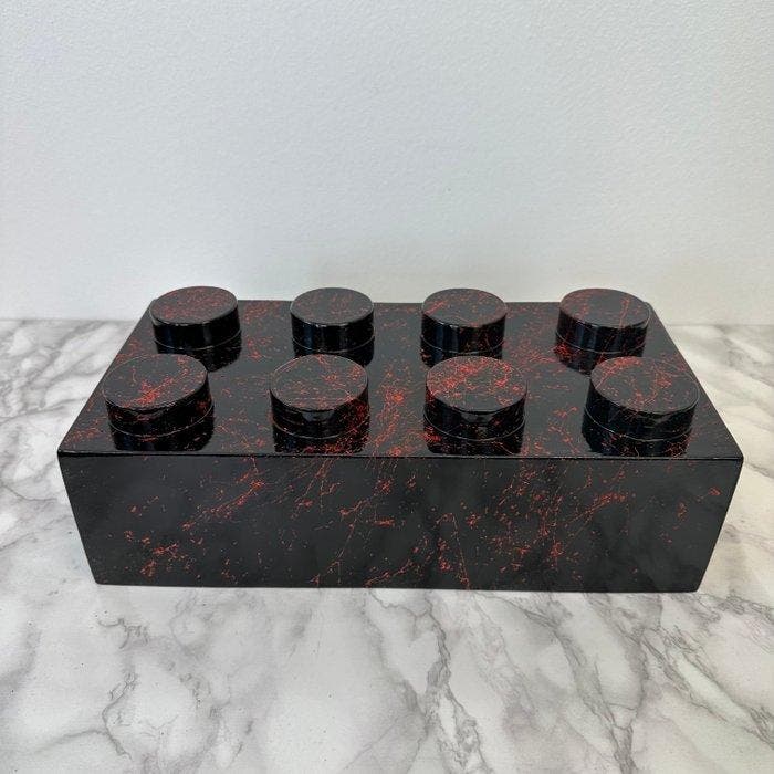Santicri (1992) - Legold XL (black and red marble), Antiek en Kunst, Kunst | Designobjecten