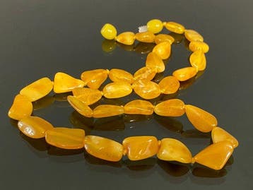 Gouden butterscotch en zeldzaam eidooierkleurig natuurlijke