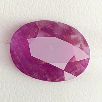 Sans prix de réserve - 1 pcs Violet, Rouge Rubis - 5.24 ct -, Nieuw