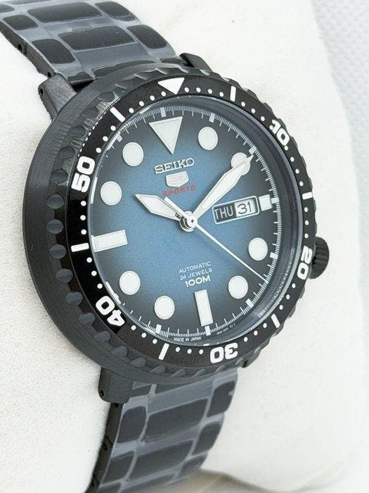 Seiko - Seiko 5 Sports - Zonder minimumprijs - SRPC65J -, Handtassen en Accessoires, Horloges | Antiek