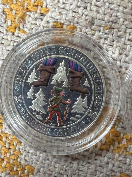Duitsland. Silver medal Grimm Märchen - Frau Holle und, Timbres & Monnaies, Monnaies | Europe | Monnaies non-euro