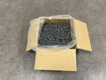 Veiling - Doos Dynaplus spaanplaatschroeven ø6x40mm Torx, Nieuw