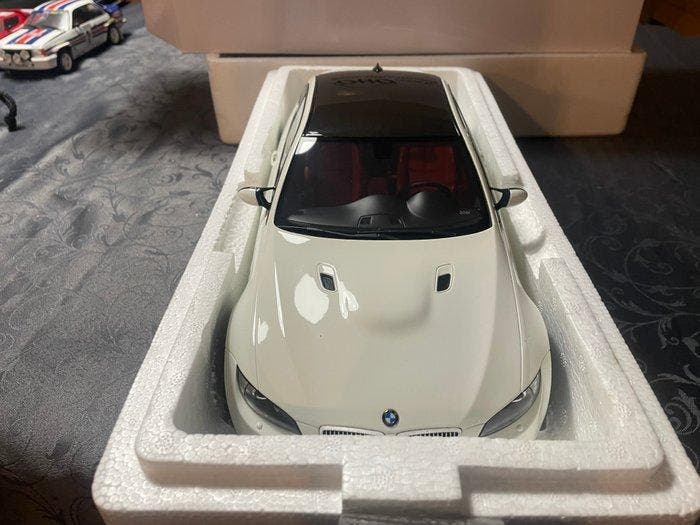 Otto Mobile 1:12 - Modelauto - BMW M4 F82, Hobby en Vrije tijd, Modelauto's | 1:5 tot 1:12