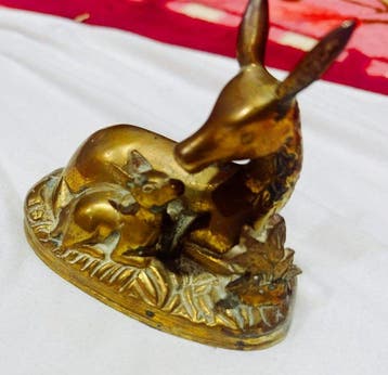 sculptuur, Vintage Brass Hare & Rabbit Family Sculpture –
