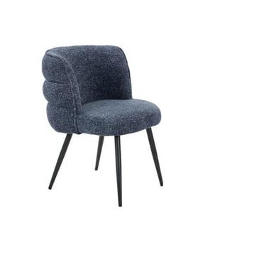 Nieuwe Stoel Yuri Blauw, Ophalen