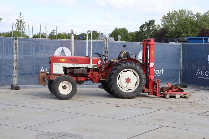 Veiling: Tractor International Harvester Co E733 Diesel met, Articles professionnels, Agriculture | Tracteurs, Enlèvement