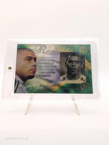2004/05 Futera World Football Unique Ronaldo Nazário,, Nieuw