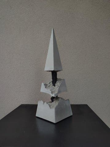LO Art Studio - Trascent, Inside