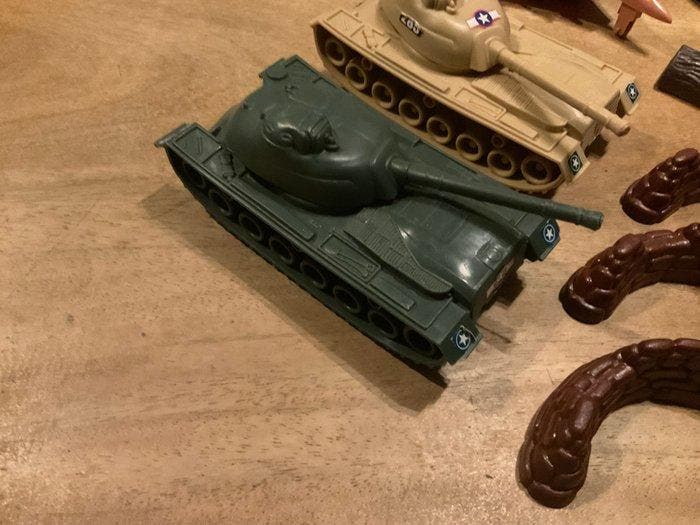 Onbekend - Speelgoedsoldaatje Soldaat tanks vliegtuigen -, Enfants & Bébés, Jouets | Autre
