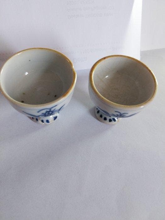 2 Chinese keramische kommen uit de 17e eeuw - Porselein -, Antiek en Kunst, Antiek | Overige Antiek