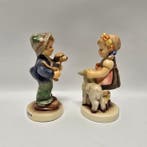Goebel - Beeldje - Hummel #2229 - Puppy Pal & Hummel #2218 -