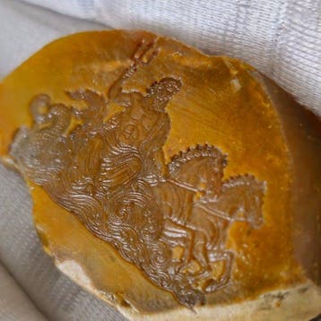 Klassieke Griekse mythologie Poseidon in zijn strijdwagen op