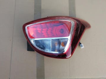 Hyundai I10 Lift 16-19 rechter achterlicht, Verzenden, Gebruikt