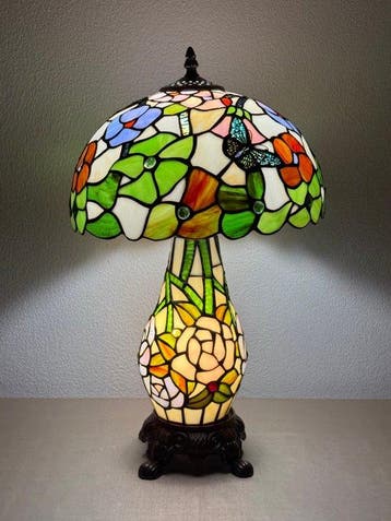 Tiffany tafellamp Studio style Butterfly Aurora Flora met