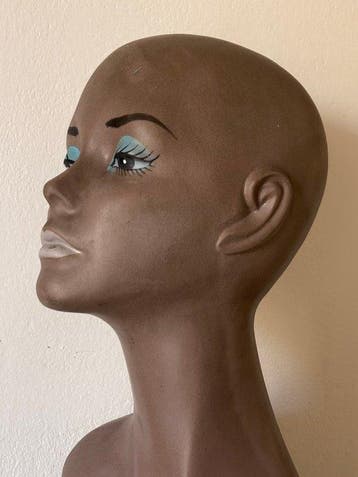 Mannequin - Elegant Italian Vintage Female Mannequin Bust –