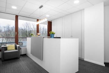 Bureau virtuel à Louvain-La-Neuve, City Centre, Verzenden