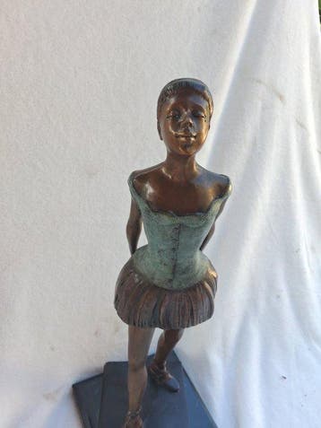 Naar Edgar Degas - sculptuur, Ballarina - 55 cm -
