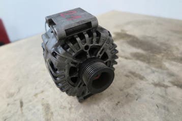 alternator Mercedes Benz Sprinter W907 W212 2.2 CDI A0009068, Auto-onderdelen, Motor en Toebehoren, Verzenden, Gebruikt
