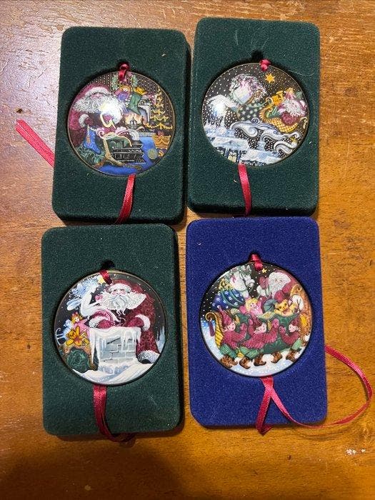 Decoratief ornament (4) - Bing & Grondahl - Kerstornament -, Antiek en Kunst, Curiosa en Brocante
