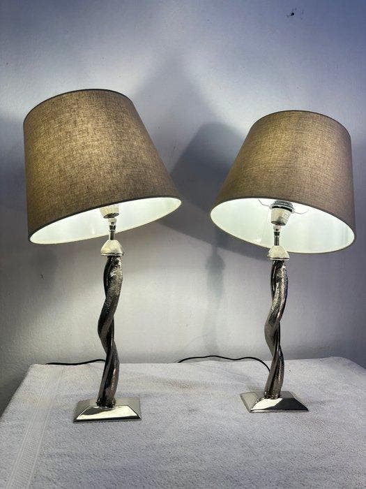 L&L Collections - Lampe de table (2) - Twist Tower - Acier,, Maison & Meubles, Maison & Meubles | Autre
