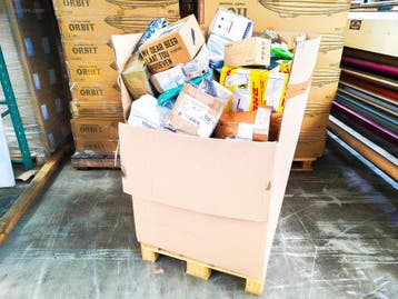 Pallet Postpakketten 152 kg, Nieuw