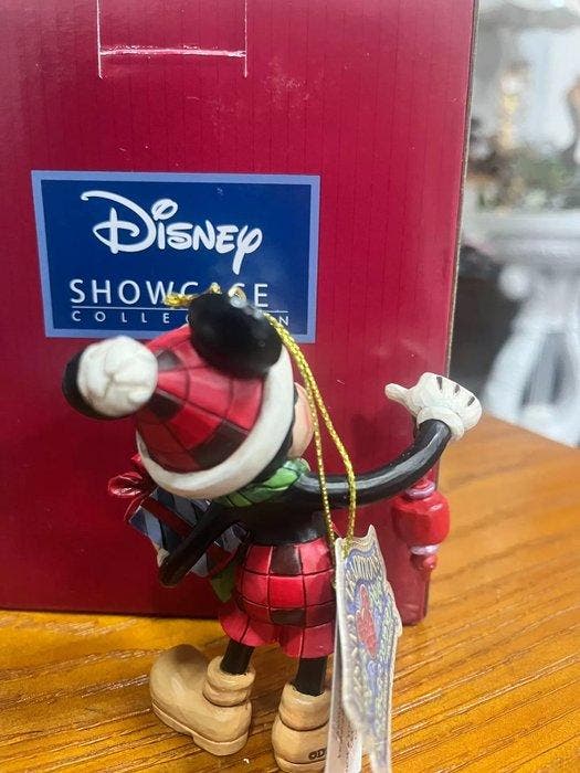 Disney - Beeldje - Mickey Mouse with Present - Hars, Verzamelen, Disney