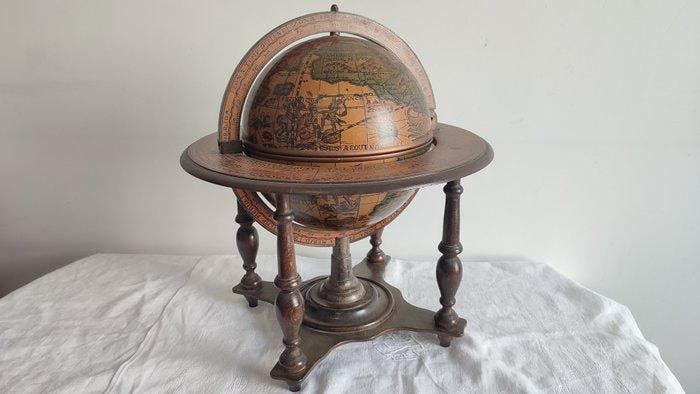 Magnifique Globe avec intérieur réfrigéré pour glaçons glace, Antiek en Kunst, Curiosa en Brocante