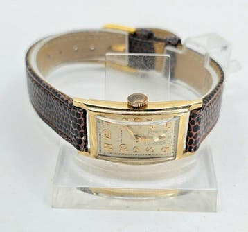 Waltham - 14K Goldarmbanduhr. - Rechteck Formuhr -, Nieuw