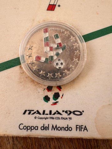 Official Italia 90 FIFA World Cup Commemorative Medal –, Verzamelen, Nieuw
