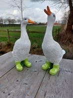 Beeld, funny goose with boots green - 32 cm - polyresin