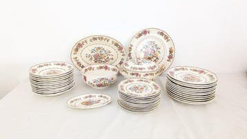 San Claudio - Tafelservies voor 12 (41) - Porselein - Madras, Antiek en Kunst