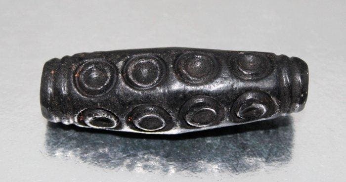 Antiek Boeddhistisch Heilige Tibetaans magnetische steen, Collections, Minéraux & Fossiles