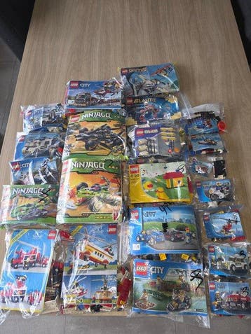 Lego Set - City - RARE Vintage & Ninjago LEGO Lot | 9445