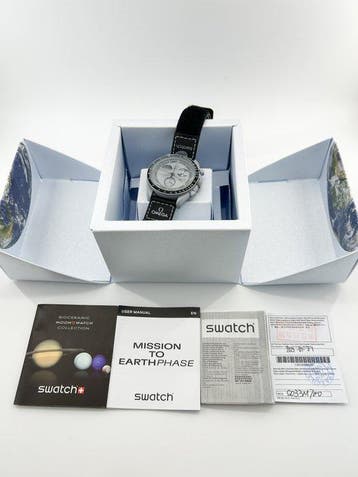 Omega x Swatch - MoonSwatch  “Mission to Earthphase” -
