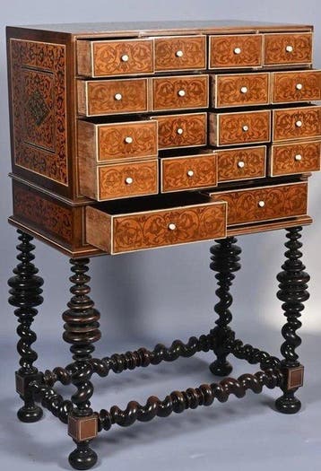 Kast op een standaard - hard hout, Hout - Indo-Portugees