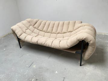 HEM Puffy Sofa Disco Coex 5 / Antraciet - 2-Zitszetel, Huis en Inrichting, Gebruikt, Verzenden, Minder dan 150 cm, Scandinavisch/Eclectisch