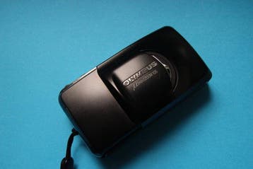 Olympus Mju zoom 105 + Lowepro case | Analoge compactcamera