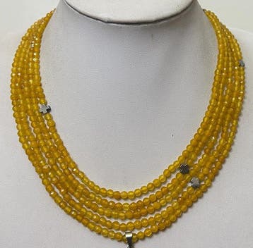 Néphrite au miel avec la croix latine et la croix grecque -